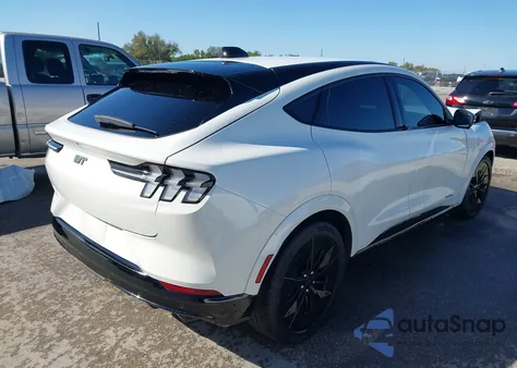 2025 Ford Mustang Mach-E Gt z USA, uszkodzony, nr VIN 3FMTK4SX1SMA08807